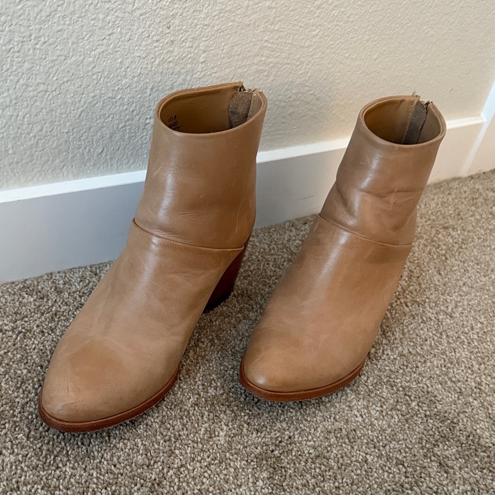 Nisolo Light Brown Ankle Booties